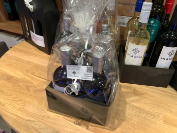 5b19e030 7e70 4e83 8078 04965b5d5858